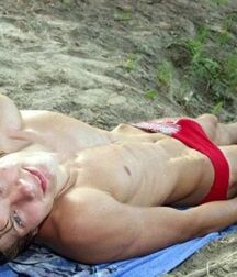 Boys Big Bulge Box - Hung Twinks 628272d3bc61f.jpg