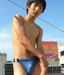 Boys Big Bulge Box - Hung Twinks 628273bbe2226.jpg