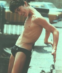 Boys Big Bulge Box - Hung Twinks 6282750c06bc8.jpg