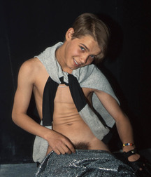 Smiling Boys - Cute Young Twinks Having Fun Happy Super 628ac2325186a.jpg