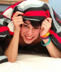 Smiling Boys - Cute Young Twinks Having Fun Happy Super 628ac4a740037.jpg