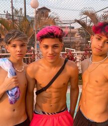 Colours Of The Twinks - Funny Boys Crazy Colour Show 62cf295a6a88b.jpg