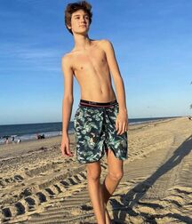 Colours Of The Twinks - Funny Boys Crazy Colour Show 62cf2a665d841.jpg