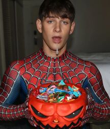 Colours Of The Twinks - Funny Boys Crazy Colour Show 62cf2a6eb934d.jpg