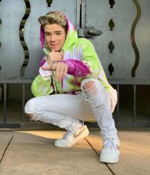Colours Of The Twinks - Funny Boys Crazy Colour Show 62cf2a7089789.jpg