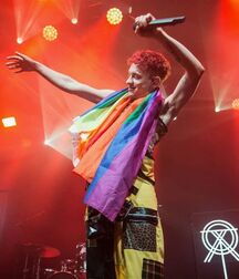 Colours Of The Twinks - Funny Boys Crazy Colour Show 62cf2aa6ae624.jpg