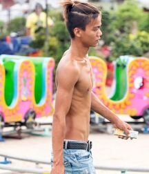 Colours Of The Twinks - Funny Boys Crazy Colour Show 62cf2aaf2d53b.jpg