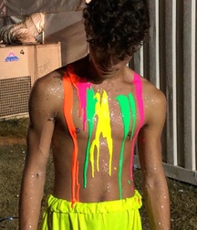 Colours Of The Twinks - Funny Boys Crazy Colour Show 62cf2aec62d13.jpg
