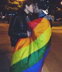 Colours Of The Twinks - Funny Boys Crazy Colour Show 62cf2af16ddae.jpg