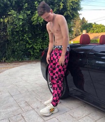 Colours Of The Twinks - Funny Boys Crazy Colour Show 62cf2b3bc0b85.jpg