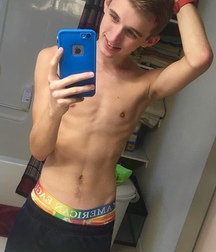 Colours Of The Twinks - Funny Boys Crazy Colour Show 62cf2b999f91c.jpg