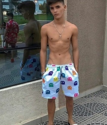 Colours Of The Twinks - Funny Boys Crazy Colour Show 62cf2c9a5868d.jpg