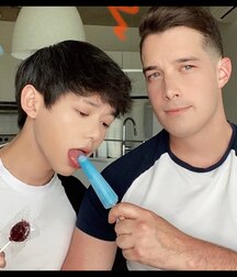 Colours Of The Twinks - Funny Boys Crazy Colour Show 62cf2c9c244c3.jpg