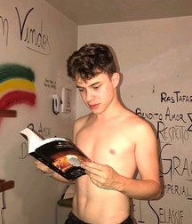Colours Of The Twinks - Funny Boys Crazy Colour Show 62cf2d26da19b.jpg