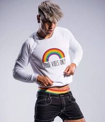 Colours Of The Twinks - Funny Boys Crazy Colour Show 62cf2d662b4a5.jpg