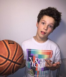 Colours Of The Twinks - Funny Boys Crazy Colour Show 62cf2db0c190a.jpg