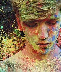 Colours Of The Twinks - Funny Boys Crazy Colour Show 62cf2e0859dcd.jpg