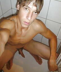 Boys porn in shower or bath 5f384834bd579.jpg