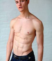 Models 57489f5141965.jpg