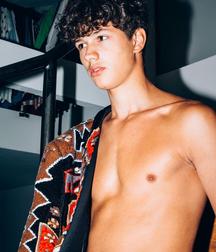 Models 57489f53570e3.jpg