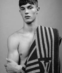 Models 57489f56e1eb0.jpg