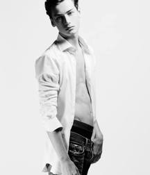 Models 57489f5af1bab.jpg