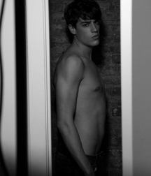 Models 57489f61c7de2.jpg