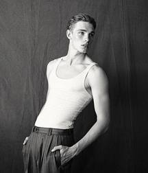 Models 57489f645e587.jpg