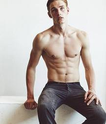 Models 57489f6504c16.jpg