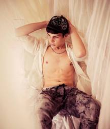 Models 57489f66e9777.jpg