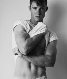 Models 57489f68da8ee.jpg