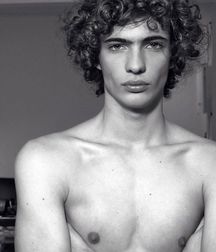 Models 57489f6e421f3.jpg