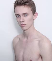 Models 57489f8750e27.jpg