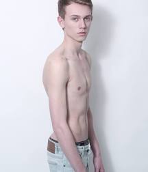 Models 57489f8e5db47.jpg