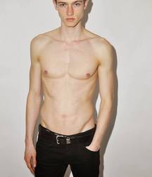 Models 57489f919e9ce.jpg