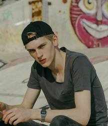 Models 57489f9b8c280.jpg