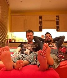 100 Barefoot Guys - Part 2 59c9e3eb54e8f.jpg
