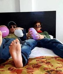 100 Barefoot Guys - Part 2 59c9e48be2a5c.jpg