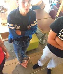 100 Barefoot Guys - Part 2 59c9e6fe5cf8f.jpg