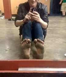 100 Barefoot Guys - Part 1 59ce81abb571c.jpg
