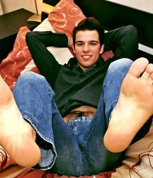 100 Barefoot Guys - Part 1 59ce82686cbf3.jpg