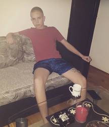 TWINK 5a28c7b6e9420.jpg