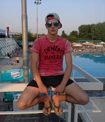 TWINK 5a28c7f1d43cc.jpg