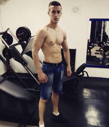 TWINK 5a28c7f61857b.jpg