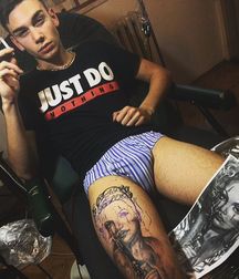 TWINK 5a28c8374d915.jpg