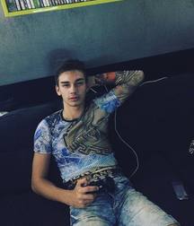 TWINK 5a28c83d6ad72.jpg