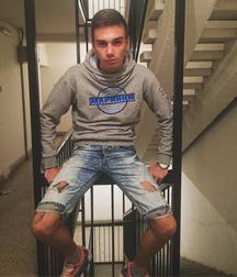 TWINK 5a28c8412fa16.jpg
