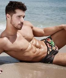 Hot guys and hot bulbs. 5740a1796fd84.jpg