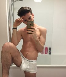 Hot guys and hot bulbs. 5740a17c042a0.jpg