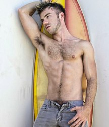 Hot guys and hot bulbs. 5740a1854e384.jpg